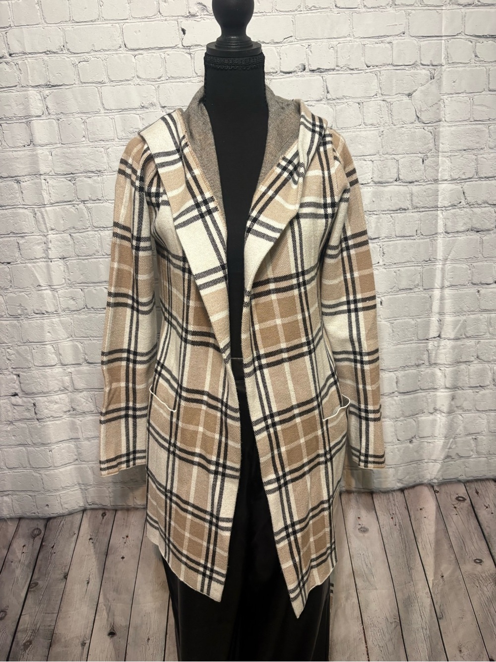 Tahari Beige and Cream Plaid Trench Coat